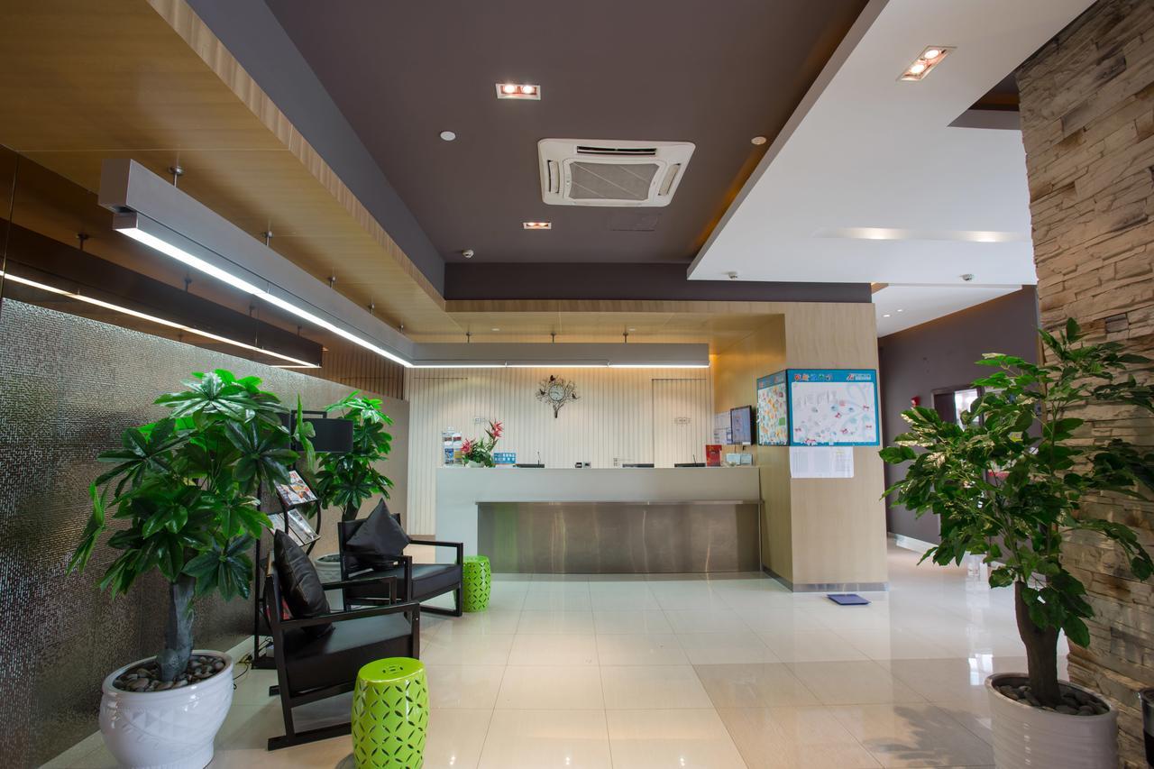 锦江之星都江堰离堆公园动车站店 外观 照片